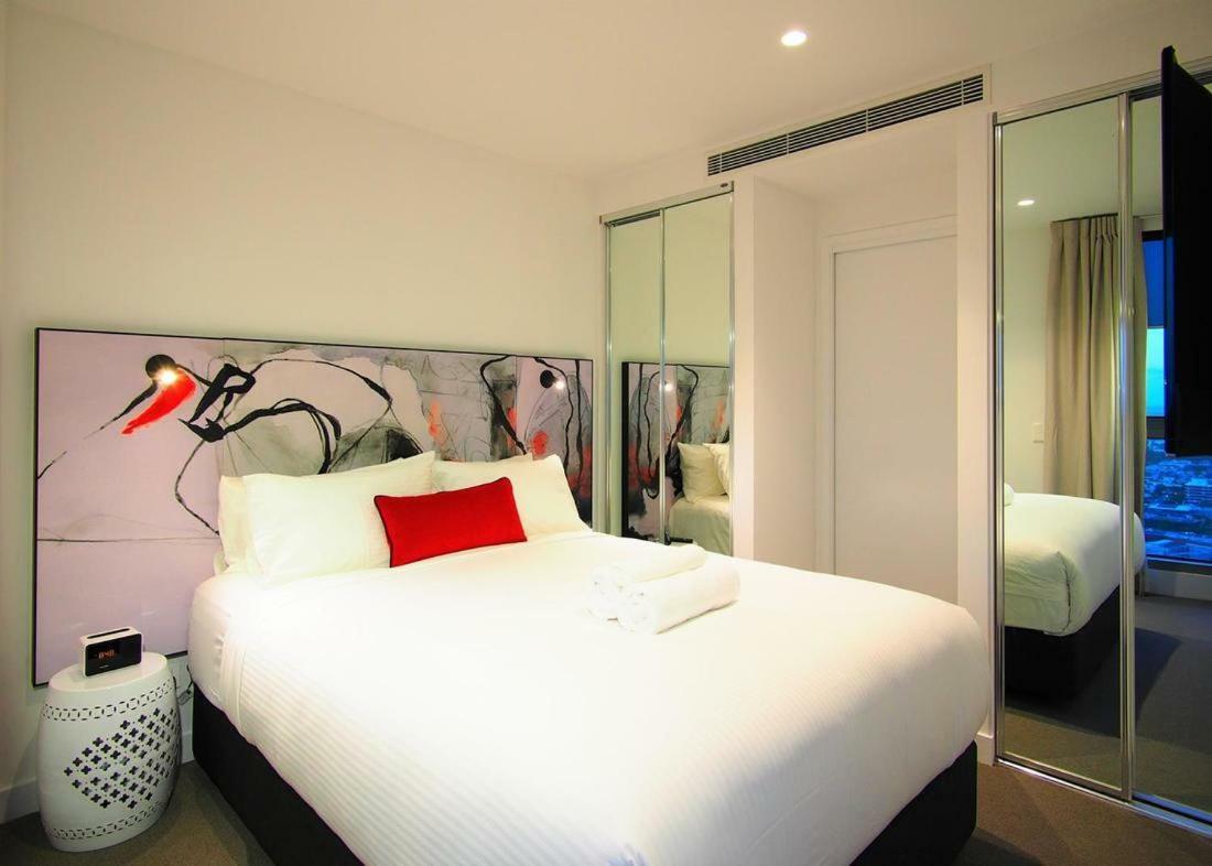 Imagine Southbank Hotel Melbourne Exterior photo